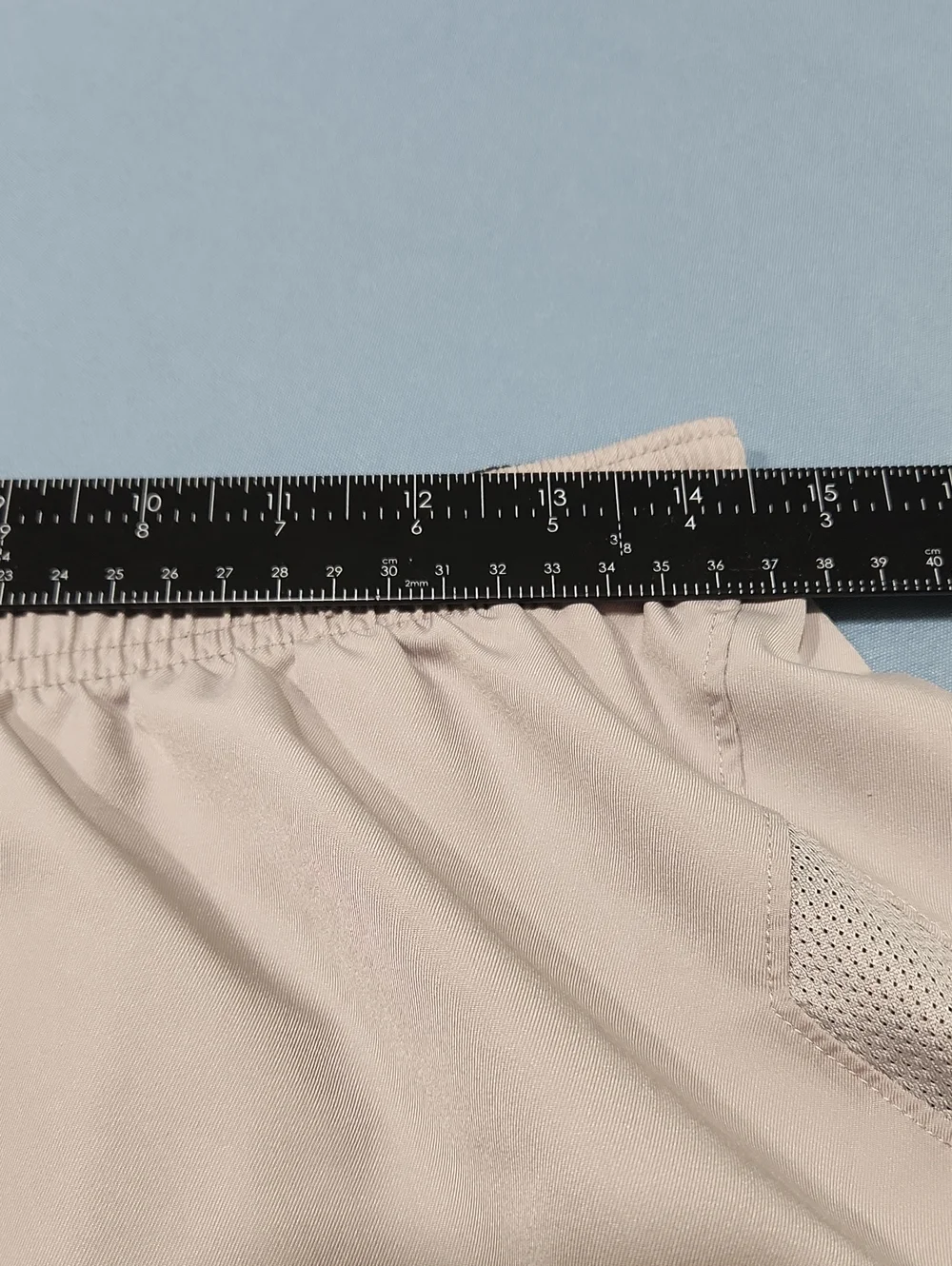 Nike Women’s Light Gray Drifit Shorts. Size Medium.